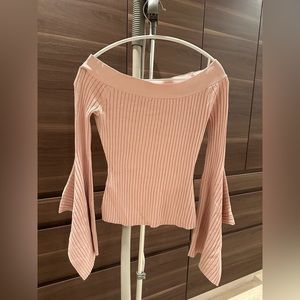 Butterfly sleeve and off-shoulder